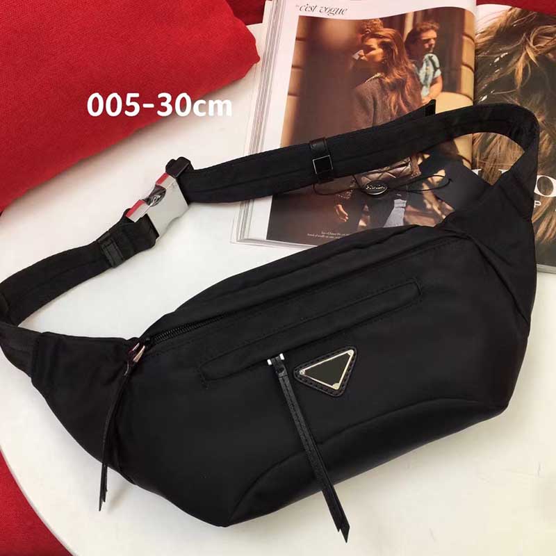 Men Waist Bags Designer Fanny Pack Crossbody Shoulder Bumbag Belt Bag Bum Handbag Mens Womens nylon Designers Fannypack, Black
Men Waist Bags Designer Fanny Pack Crossbody Shoulder Bumbag Belt Bag Bum Handbag Mens Womens nylon Designers Fannypack, Black