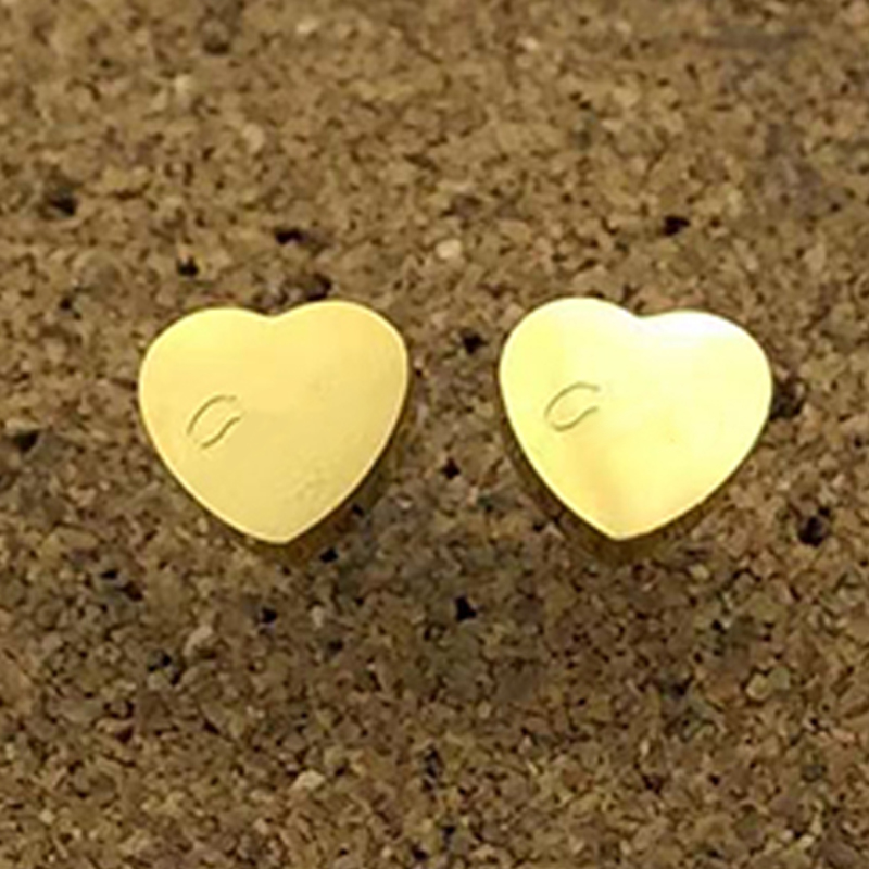 10mm Heart Earring Women Stud Flannel Bag Stainless Steel Couple Gold Ear Studs Piercing Body Jewelry Gifts for Woman Accessories Wholesale
10mm Heart Earring Women Stud Flannel Bag Stainless Steel Couple Gold Ear Studs Piercing Body Jewelry Gifts for Woman Accessories Wholesale
