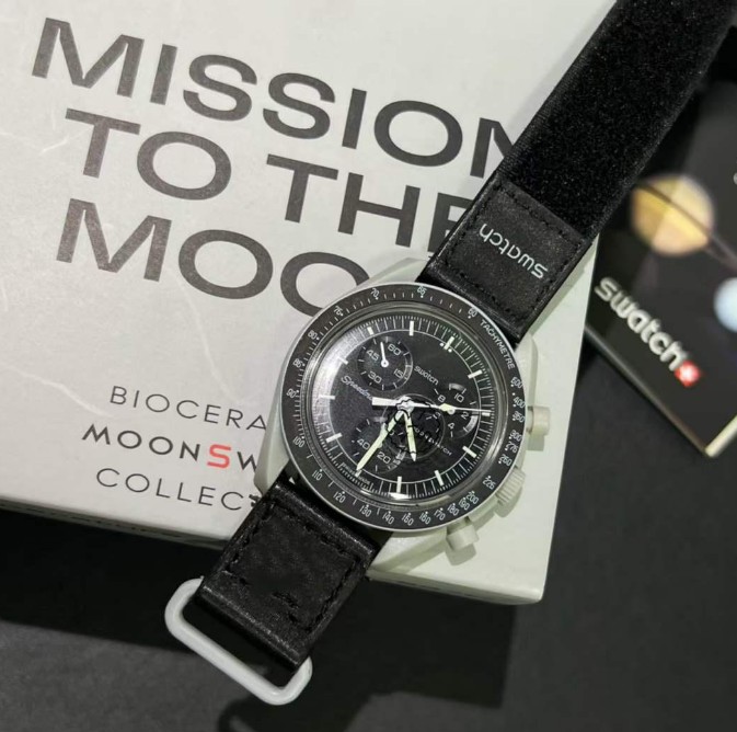 Bioceramic Moonswatch Swiss Quqrtz Chronograph Mens Watch SO33A100 Mission to the Moon 42mm Real Black Ceramic Metallic Grey Nylon With Box Super Puretime Jupiter, Screwdriver 1.2mm (single)
Bioceramic Moonswatch Swiss Quqrtz Chronograph Mens Watch SO33A100 Mission to the Moon 42mm Real Black Ceramic Metallic Grey Nylon With Box Super Puretime Jupiter, Screwdriver 1.2mm (single)