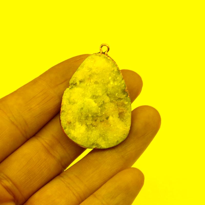 Charms Natural Stone Agate Pendant Irregular Shape Exquisite Charm For Jewelry Making DIY Necklace Bracelets Accessories 25x35-28x38mmCharms
Charms Natural Stone Agate Pendant Irregular Shape Exquisite Charm For Jewelry Making DIY Necklace Bracelets Accessories 25x35-28x38mmCharms