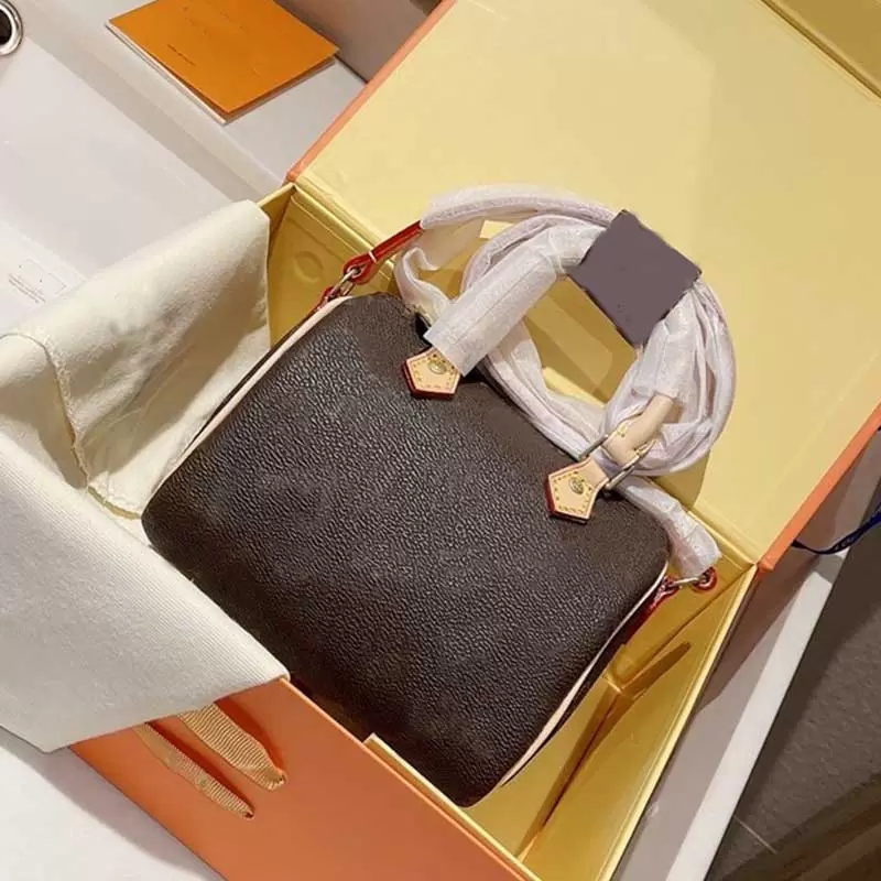 Mini Boston Bag Canvas Genuine Leather Handbag Phone Purse Old Flower Single Shoulder Bag Long Belt Crossbody Bags Designers Pillow Bag
Mini Boston Bag Canvas Genuine Leather Handbag Phone Purse Old Flower Single Shoulder Bag Long Belt Crossbody Bags Designers Pillow Bag
