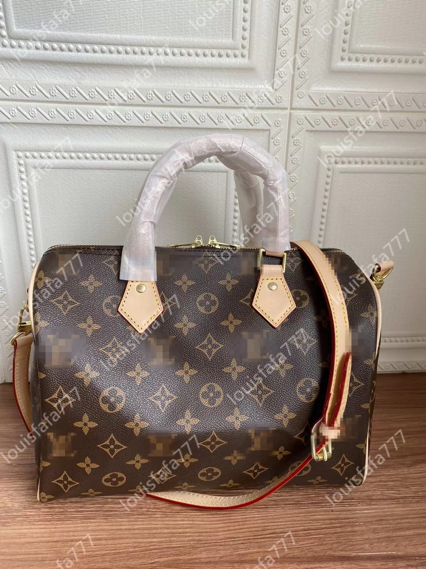 Designers Women Messenger Travel bag Classic Style Fashion Shoulder bags Lady Totes handbags Speedy 30 cm With key lock, Coffer grid
Designers Women Messenger Travel bag Classic Style Fashion Shoulder bags Lady Totes handbags Speedy 30 cm With key lock, Coffer grid