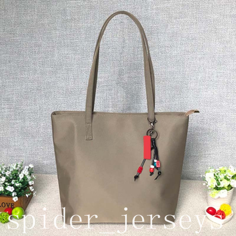 Women's bag 2021 new high-end sense niche Caramel small square Bag Messenger Bags 26526
Women's bag 2021 new high-end sense niche Caramel small square Bag Messenger Bags 26526