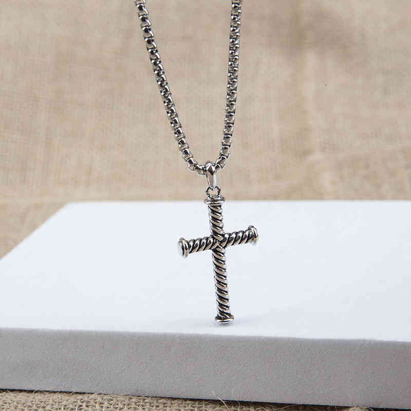 Necklaces Cross Necklace Designer Men Women Jewelry Thread Pendant Style Mens