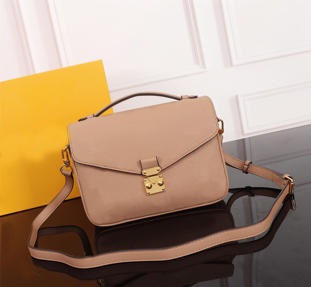 High quality fashion luxury designer crossbody bag favorite handbags ladies Empreinte handbag all genuine leather chain embossed shoulder bag backpack 40780
High quality fashion luxury designer crossbody bag favorite handbags ladies Empreinte handbag all genuine leather chain embossed shoulder bag backpack 40780