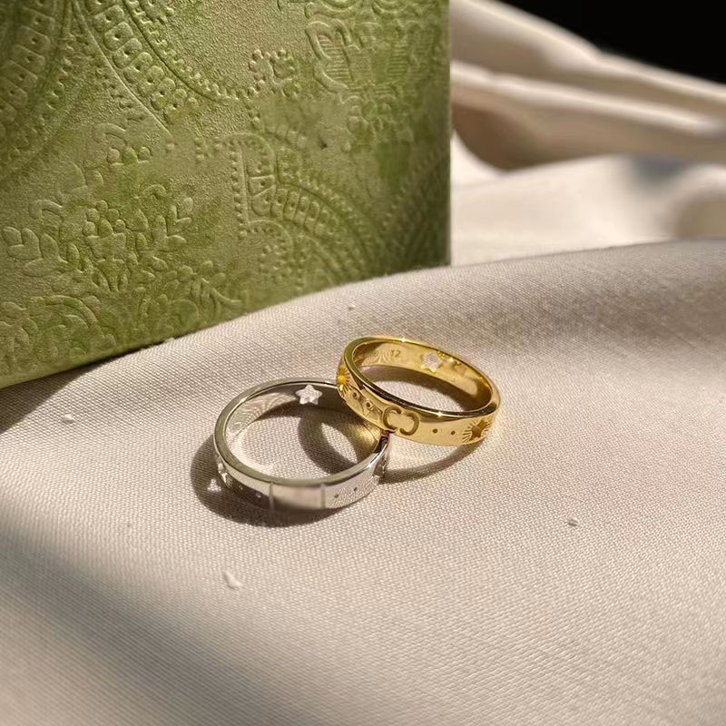 Designers ring luxury Classic Rings Star Hollow out lovers women jewelry Versatile jewelrys Wedding gift Lovers Anniversary gifts
Designers ring luxury Classic Rings Star Hollow out lovers women jewelry Versatile jewelrys Wedding gift Lovers Anniversary gifts
