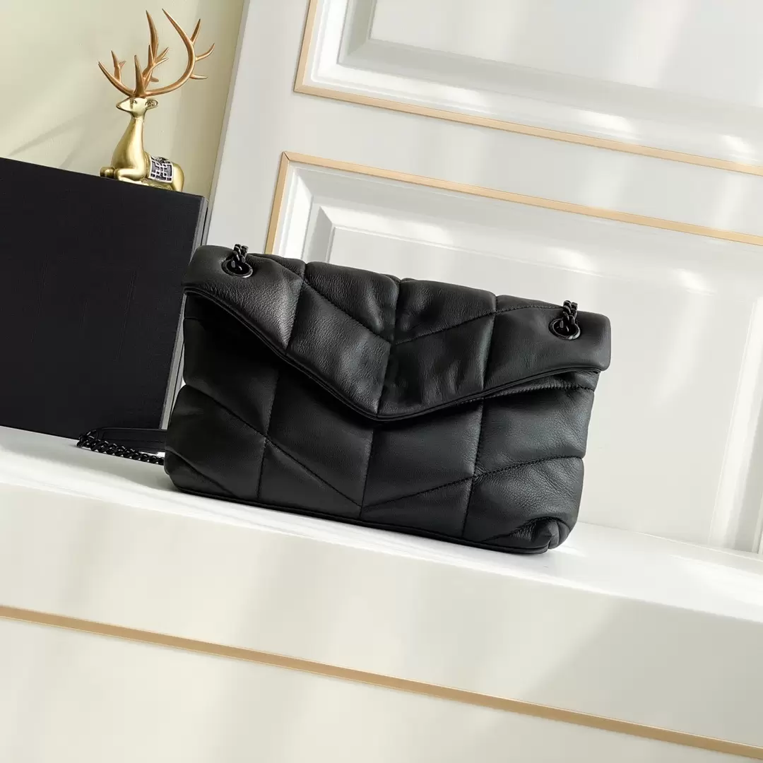 Original High Quality Women Tote Fashion Designer Luxury Handbags Purses LOULOU PUFFER CHAIN Bag Brand Classic Flip matte Leather Shoulder Bags Crossbody Bag 29cm, White / silver chain
Original High Quality Women Tote Fashion Designer Luxury Handbags Purses LOULOU PUFFER CHAIN Bag Brand Classic Flip matte Leather Shoulder Bags Crossbody Bag 29cm, White / silver chain