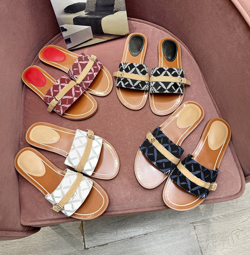 Designer Women Slippers Sandals textile straps Jacquard FLAT MULE Perforated Monogrames Canvas Outdoor Slipper Summer Luxury Fashion Ladies Beach Flat Flip Flops, Customized
Designer Women Slippers Sandals textile straps Jacquard FLAT MULE Perforated Monogrames Canvas Outdoor Slipper Summer Luxury Fashion Ladies Beach Flat Flip Flops, Customized