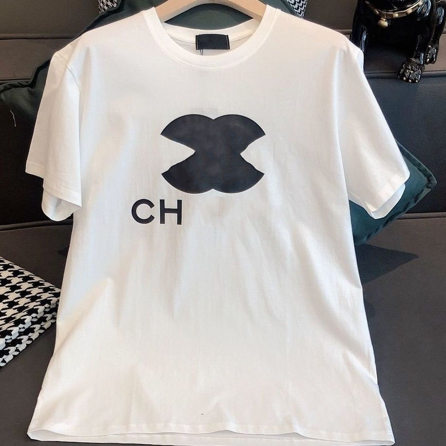 2022 High Quality Womens LUXURY T-Shirt Men Tee Womens Shirts Hi-Q tshirt With Letters C Casual Summer Short Sleeve woman Tees, White
2022 High Quality Womens LUXURY T-Shirt Men Tee Womens Shirts Hi-Q tshirt With Letters C Casual Summer Short Sleeve woman Tees, White