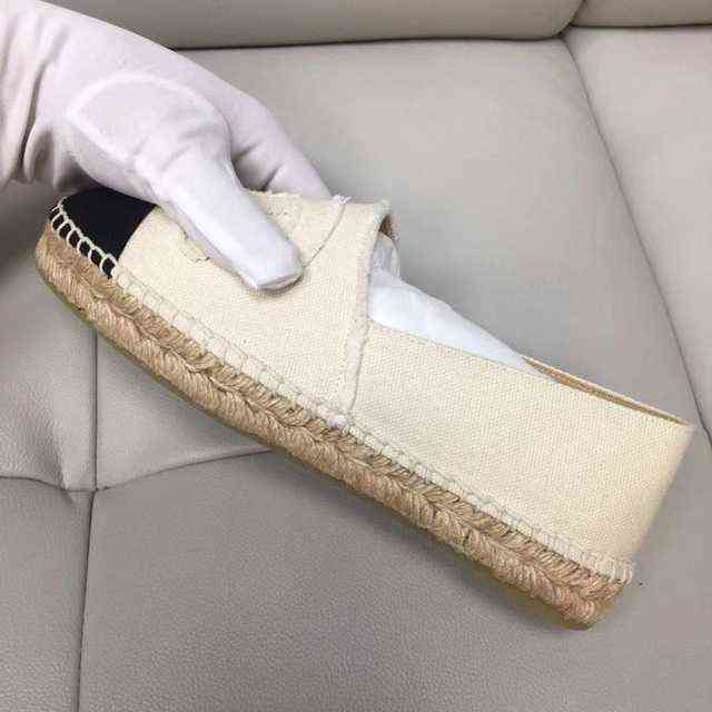 The New 2023 Classic Sheepskin Leather Shoes Casual Shoes Casual Comfortable Flat Fisherman Shoes Summer Sandals For Women G220414
The New 2023 Classic Sheepskin Leather Shoes Casual Shoes Casual Comfortable Flat Fisherman Shoes Summer Sandals For Women G220414