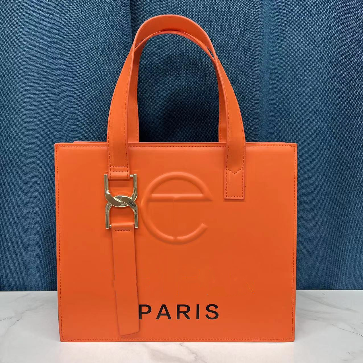 Fashion Versatile Retro Large Capacity Tote Bag Summer Fashion Simple Messenger Bag, As pic
Fashion Versatile Retro Large Capacity Tote Bag Summer Fashion Simple Messenger Bag, As pic