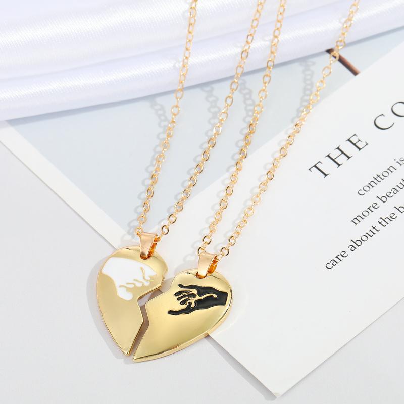 Pendant Necklaces 2Pcs European Heart Stitching Necklace For Womens Lover Couple Jewelry Metal Hand Valentine Gift N170
Pendant Necklaces 2Pcs European Heart Stitching Necklace For Womens Lover Couple Jewelry Metal Hand Valentine Gift N170