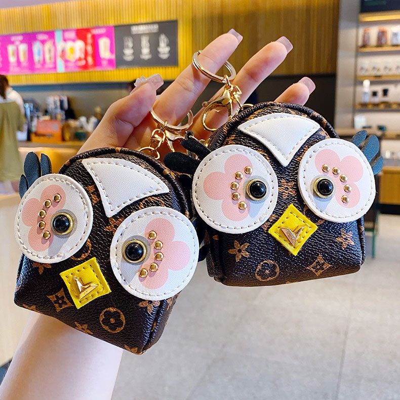 Party Gift Cute Owl Designer Coin Purse Keychain Fashion Wallet Pendant Leather Keyring Car Chain Charm Brown Flower Mini Bag Trinket Accessories Change Purse
Party Gift Cute Owl Designer Coin Purse Keychain Fashion Wallet Pendant Leather Keyring Car Chain Charm Brown Flower Mini Bag Trinket Accessories Change Purse