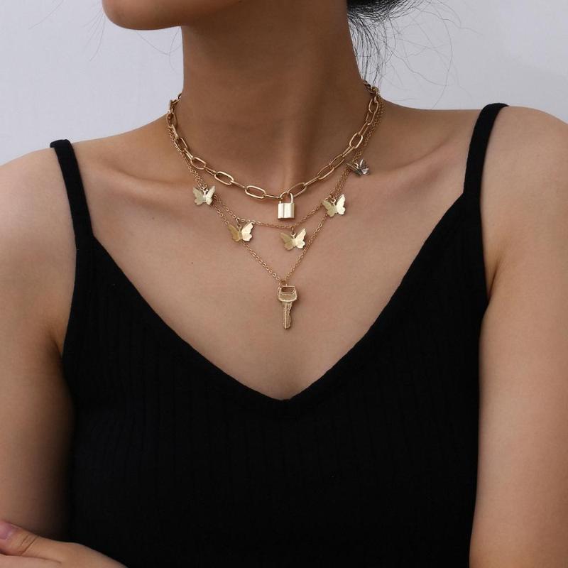 Pendant Necklaces Multi-layer Golden Boho Animal Butterfly Lock Key Necklace Women Charm Clavicle Chain Fashion Female Party Jewelry GiftPen
Pendant Necklaces Multi-layer Golden Boho Animal Butterfly Lock Key Necklace Women Charm Clavicle Chain Fashion Female Party Jewelry GiftPen