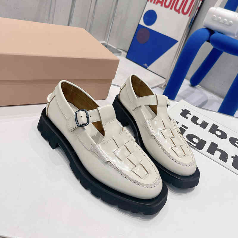 Dress Shoes Woman Ladies Wedding Shoes High Heels Fashion 2022 New Split Toe Sneakers Platform Loafers Sports Board Shoes Women Sandals 220402, Box
Dress Shoes Woman Ladies Wedding Shoes High Heels Fashion 2022 New Split Toe Sneakers Platform Loafers Sports Board Shoes Women Sandals 220402, Box