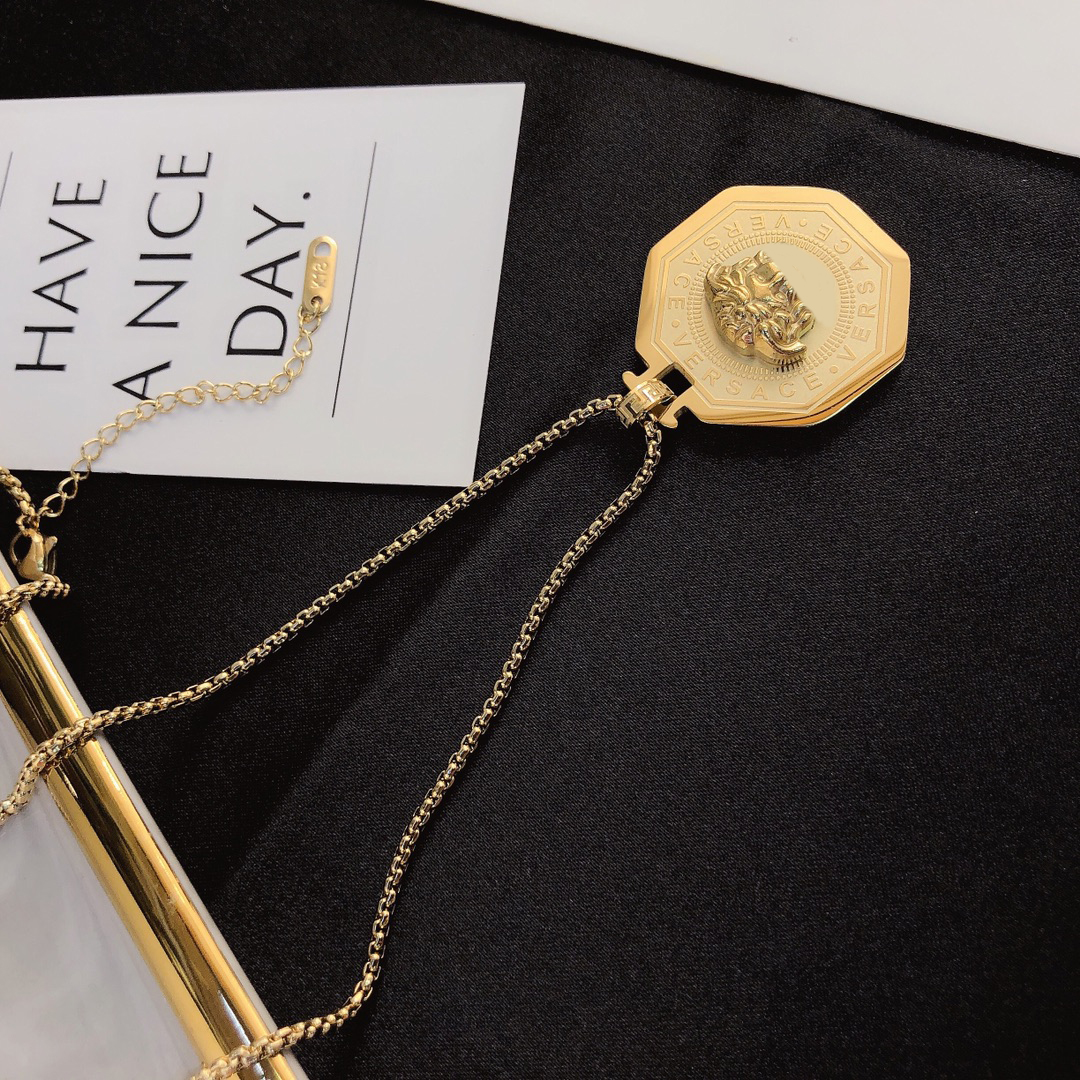 Classic Fashion Women Luxury Designer Necklace Choker Chain 18K Gold Plated Stainless Steel Letter Pendants Necklaces Jewelry Accessories X208
Classic Fashion Women Luxury Designer Necklace Choker Chain 18K Gold Plated Stainless Steel Letter Pendants Necklaces Jewelry Accessories X208