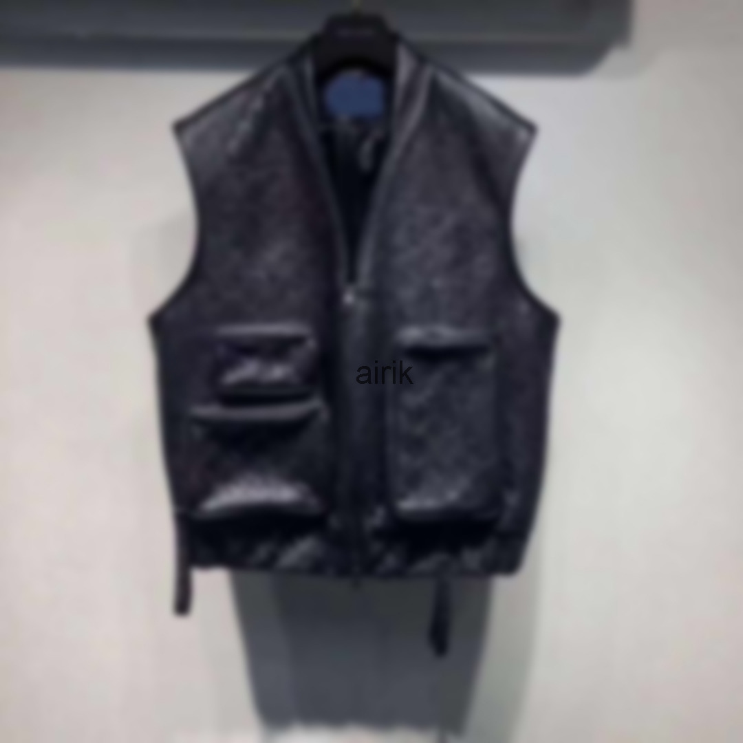 Winter Designer leather Vest Multi-pocket womens classical clothing jacquard whole body letter mens Jacket Coat High Quality Vests Keep warm, White
Winter Designer leather Vest Multi-pocket womens classical clothing jacquard whole body letter mens Jacket Coat High Quality Vests Keep warm, White