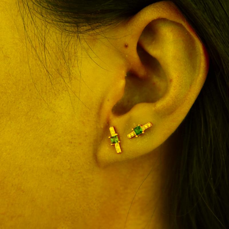 Stud Wholesale Trendy Cubic Zirconia Minimalist Bar Earring Colorful 2022 Delicate 925 Sterling Silver Bling Gold Plated JewelryStud
Stud Wholesale Trendy Cubic Zirconia Minimalist Bar Earring Colorful 2022 Delicate 925 Sterling Silver Bling Gold Plated JewelryStud