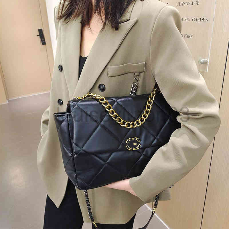 Designer Channel Bag Tote Handbag Man Woman Lovers Chain Large Capacity Luxurious Fashion Messenger Shoulder Bag, 11111
Designer Channel Bag Tote Handbag Man Woman Lovers Chain Large Capacity Luxurious Fashion Messenger Shoulder Bag, 11111