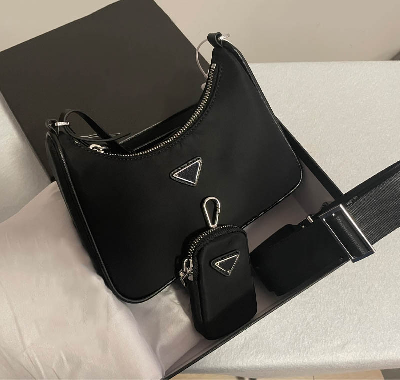 Women Shoulder Bags high quality nylon Handbags Chest Pack Lady Tote Chains Crossbody Bag Hobo Purses with Box, Not sold separately gift
Women Shoulder Bags high quality nylon Handbags Chest Pack Lady Tote Chains Crossbody Bag Hobo Purses with Box, Not sold separately gift