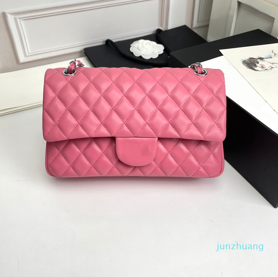 Designer 25.5CM Womens French Designer Double Flap Bag High Quality Lambskin Quilted Gold and Silver Metal Chain Shoulder Crossbody Classic, Box
Designer 25.5CM Womens French Designer Double Flap Bag High Quality Lambskin Quilted Gold and Silver Metal Chain Shoulder Crossbody Classic, Box