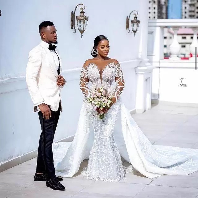 Plus Size Lace Mermaid Wedding Dresses 2022 With Detachable Train Sheer Long Sleeves Beaded Lace Appliqued Bridal Gown Custom Made Robe de mariee