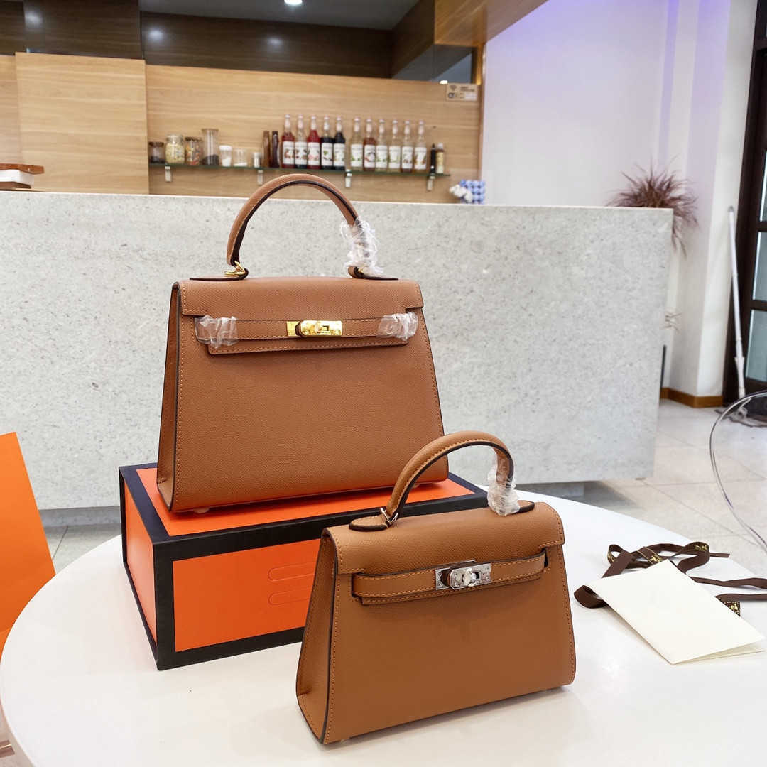 2022 Fashion Purse Designer Bag Women Totes Shoulder Bags Cowskin Genuine Leather Handbag Scarf Charm High Quality With Shoulders Handbags, #h8
2022 Fashion Purse Designer Bag Women Totes Shoulder Bags Cowskin Genuine Leather Handbag Scarf Charm High Quality With Shoulders Handbags, #h8