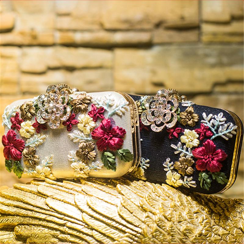 Evening Bags Women Clutch Crystal Luxury Handbags Black Gold Silver Bag Floral Wedding Bride Purse Ladies Small Shoulder BagsEvening
Evening Bags Women Clutch Crystal Luxury Handbags Black Gold Silver Bag Floral Wedding Bride Purse Ladies Small Shoulder BagsEvening