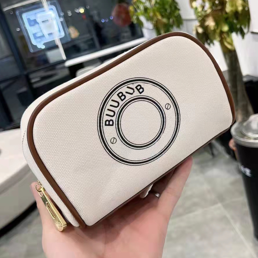 Hot Lady shopping Bags Fashion Handbags Women Totes Shoulder bags Top quality Cross Retro Purse, Make up the difference
Hot Lady shopping Bags Fashion Handbags Women Totes Shoulder bags Top quality Cross Retro Purse, Make up the difference