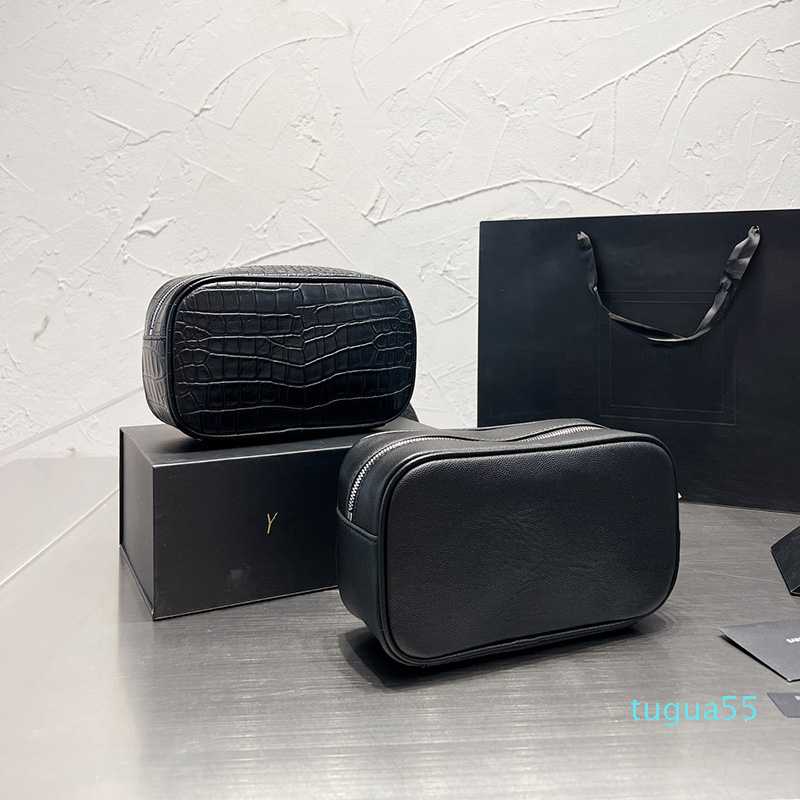 Designers Toiletry Bag Toiletries Pouch Women's classic leather retro small square makeup bag simple solid color cosmet, Black
Designers Toiletry Bag Toiletries Pouch Women's classic leather retro small square makeup bag simple solid color cosmet, Black