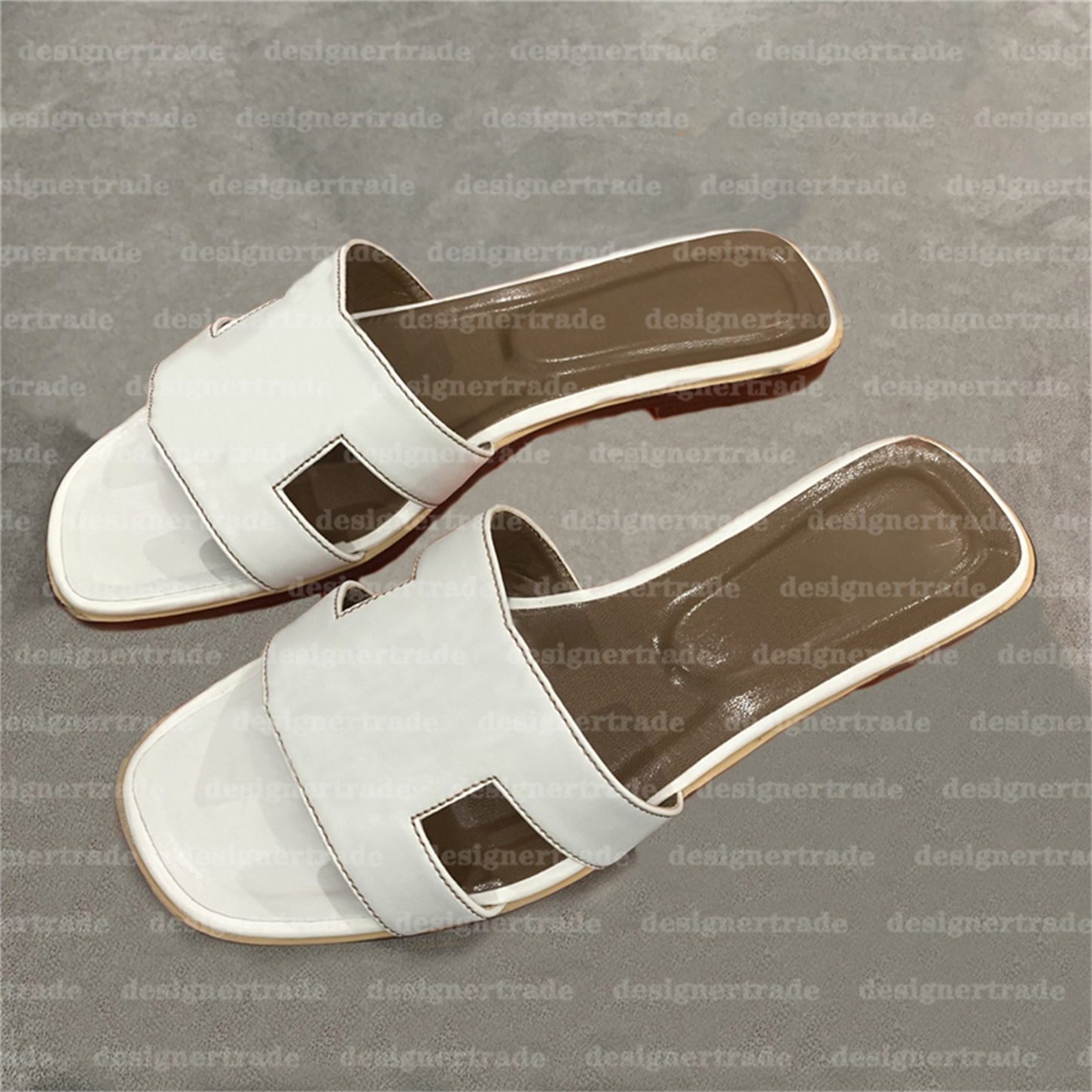 Slippers Designer Women Sandals Luxury Shoes Ladies Top Slipper Hotel Loafers Slipper Original Genuine Leather Slide Designertrade, #7501 
Slippers Designer Women Sandals Luxury Shoes Ladies Top Slipper Hotel Loafers Slipper Original Genuine Leather Slide Designertrade, #7501