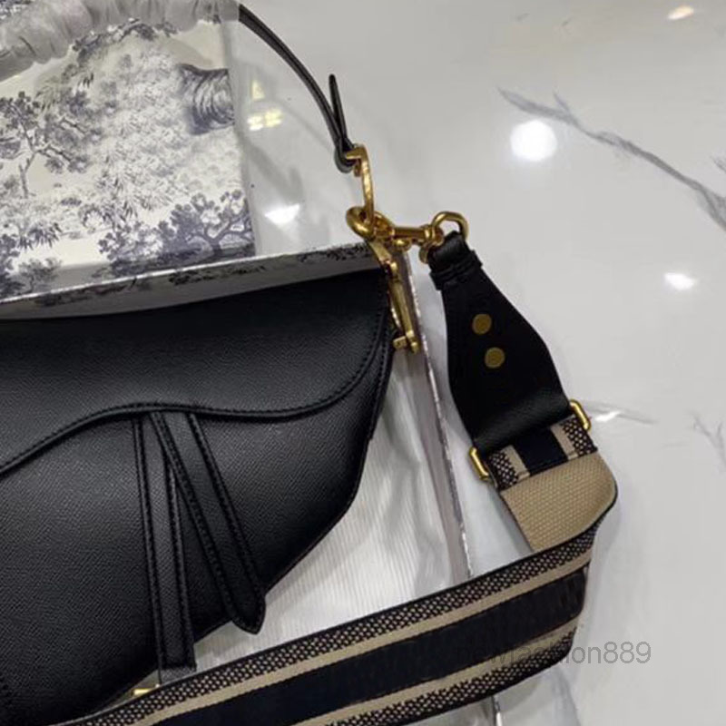 Shoulder Bags Designer Leathers Luxury Fashion Ladies Crobody Handbag Pretty Letters Women Handbags with Dustproof Wallets Mm 2022 top quality
Shoulder Bags Designer Leathers Luxury Fashion Ladies Crobody Handbag Pretty Letters Women Handbags with Dustproof Wallets Mm 2022 top quality