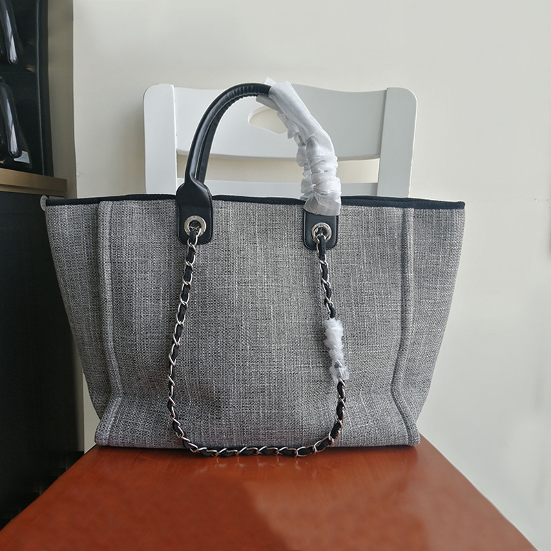 Women Luxury Fashion Shopping Bag Handbags Canvas Large Capacity Designer Brand Casual Shoulder Bags Female Chain Tote Big Bag
Women Luxury Fashion Shopping Bag Handbags Canvas Large Capacity Designer Brand Casual Shoulder Bags Female Chain Tote Big Bag