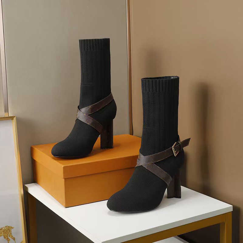 2022 Women's Silhouette Ankle Boots Martin Boots Winter Warm Stretch Fabric Short Boots Printed Flower Heel Ladies Casual Shoes, Color 1
2022 Women's Silhouette Ankle Boots Martin Boots Winter Warm Stretch Fabric Short Boots Printed Flower Heel Ladies Casual Shoes, Color 1