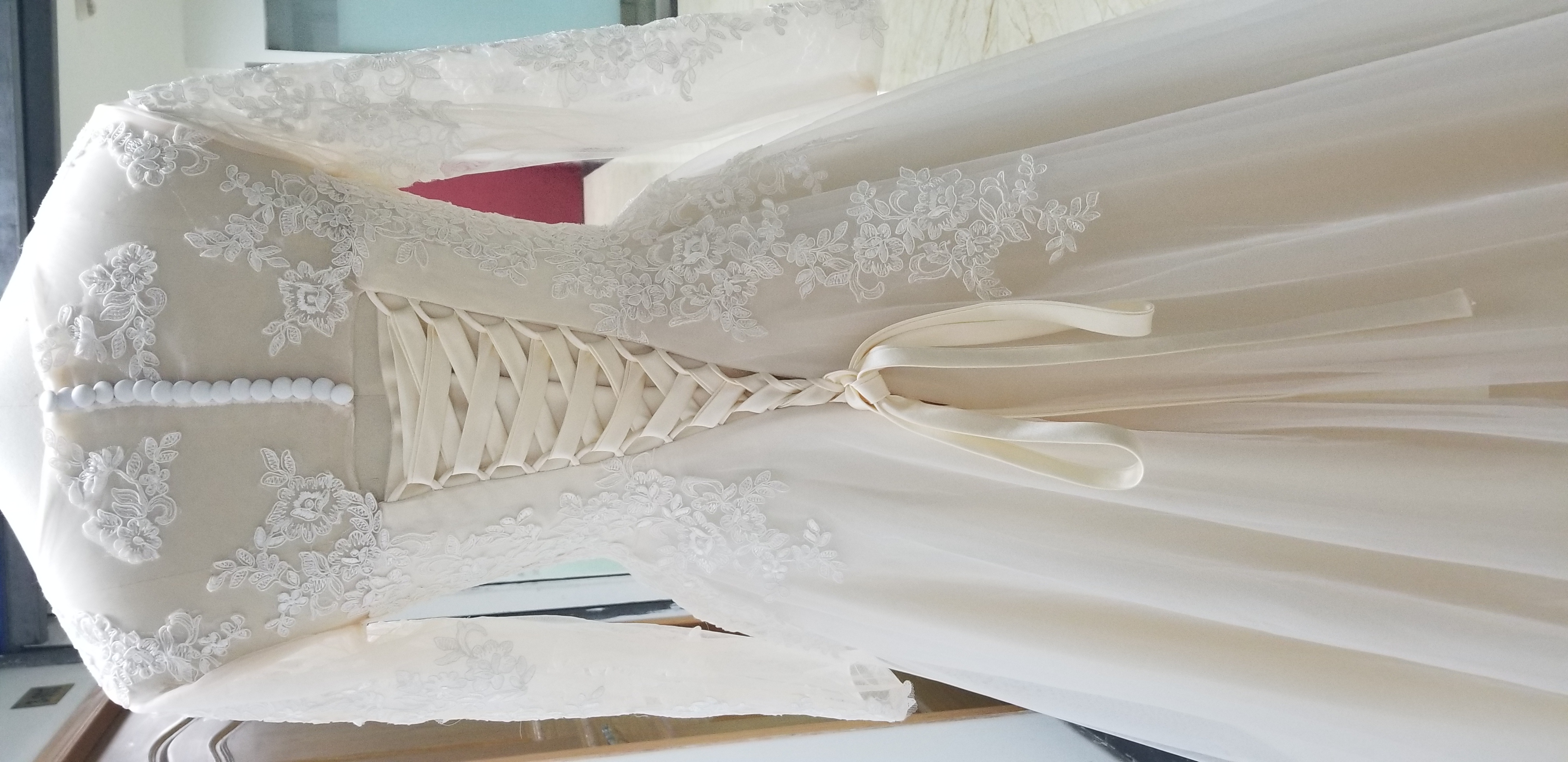 Long Sleeves Tulle Wedding Dress A Line Lace Appliques Bridal Gowns Lace Up Light Champagne Vestido De Noiva Mariage