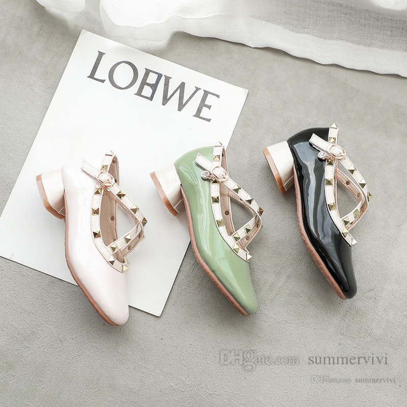 Girls chunky heels shoes children cross bind rivet princess dance shoe 2022 autumn kids patent Leather birthday party shoesQ7429, Shoes box
Girls chunky heels shoes children cross bind rivet princess dance shoe 2022 autumn kids patent Leather birthday party shoesQ7429, Shoes box