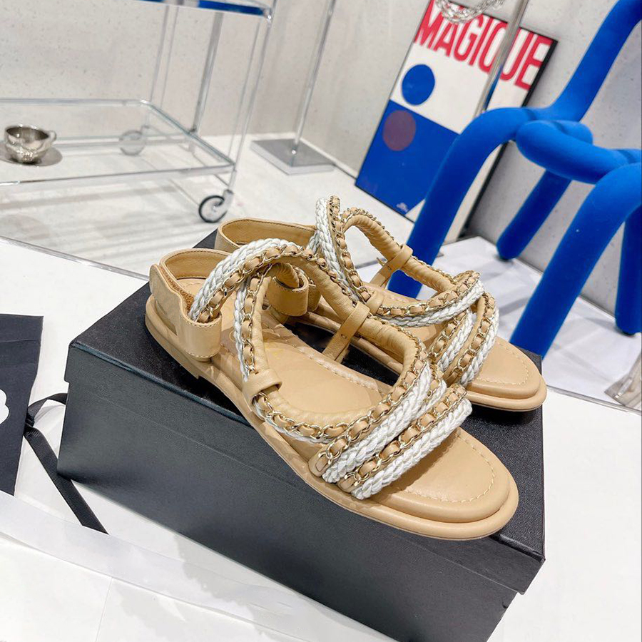 Original Quality Genuine Leather Designers Sandals Luxuries Designer Peep Toe Shoes Sheepskin Stripy Sandal Summer Women Shoe With Box CC03
Original Quality Genuine Leather Designers Sandals Luxuries Designer Peep Toe Shoes Sheepskin Stripy Sandal Summer Women Shoe With Box CC03