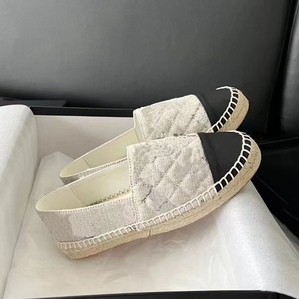 Designer women Casual shoes Hemp rope outsole Printing Platform Genuine Leathersneaker 35-42 With box, Beige
Designer women Casual shoes Hemp rope outsole Printing Platform Genuine Leathersneaker 35-42 With box, Beige