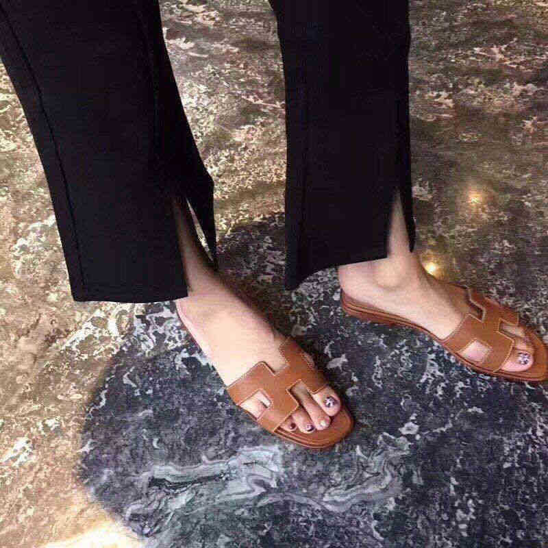 newWomen h Sandals Designer Herme Slippers 2022 Organ Summer Wear Leater Flat 18lil, Black
newWomen h Sandals Designer Herme Slippers 2022 Organ Summer Wear Leater Flat 18lil, Black