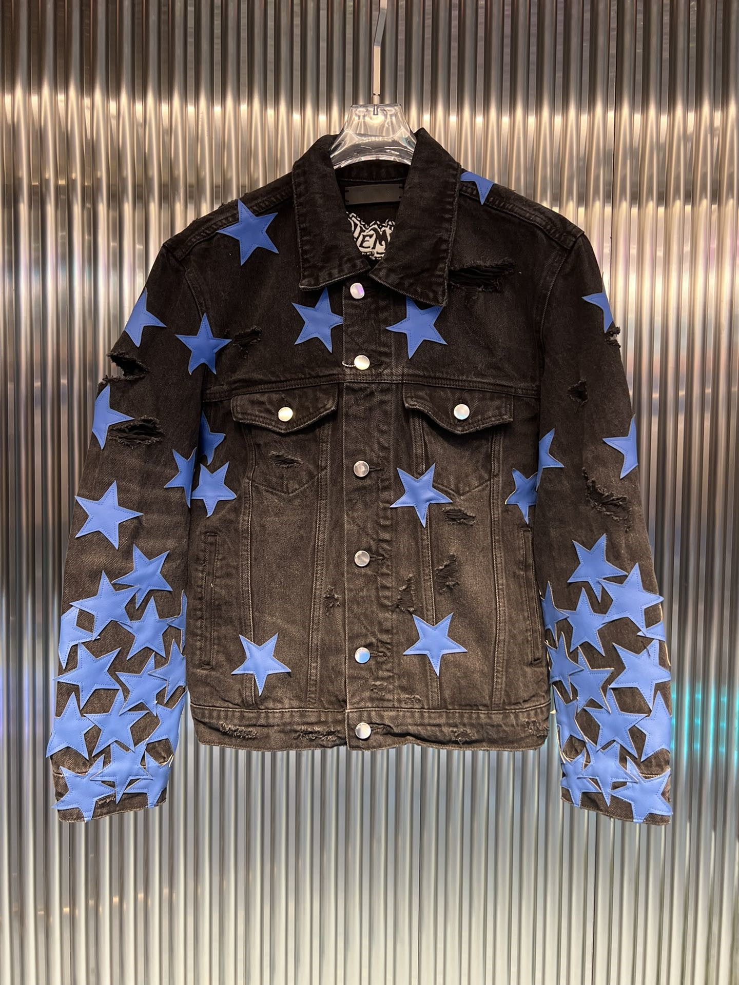 22SS Designer Mens Jacket Fashion Tide Casual Men Denim High Quality High Street Five Stars Coat Euro Version M-3XL, Blue
22SS Designer Mens Jacket Fashion Tide Casual Men Denim High Quality High Street Five Stars Coat Euro Version M-3XL, Blue