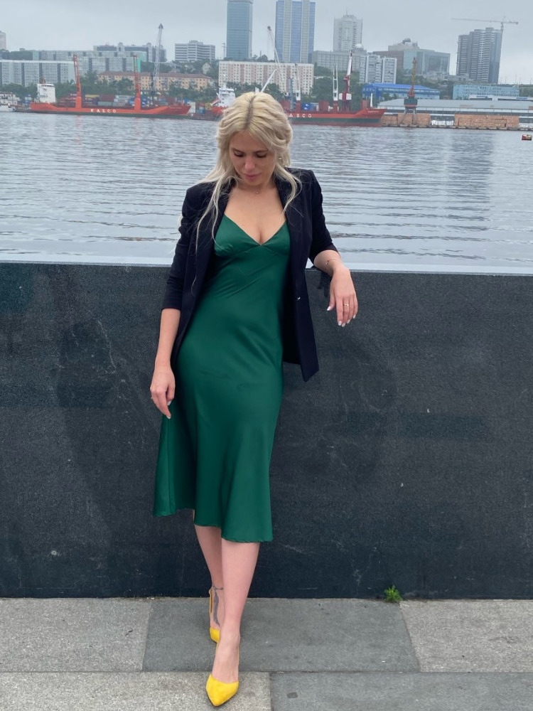 Women Satin Deep V Neck Sexy Dress Solid Straight Pajamas Party Dress Elegant Female Summer Spaghetti Strap Dress Casual 220510