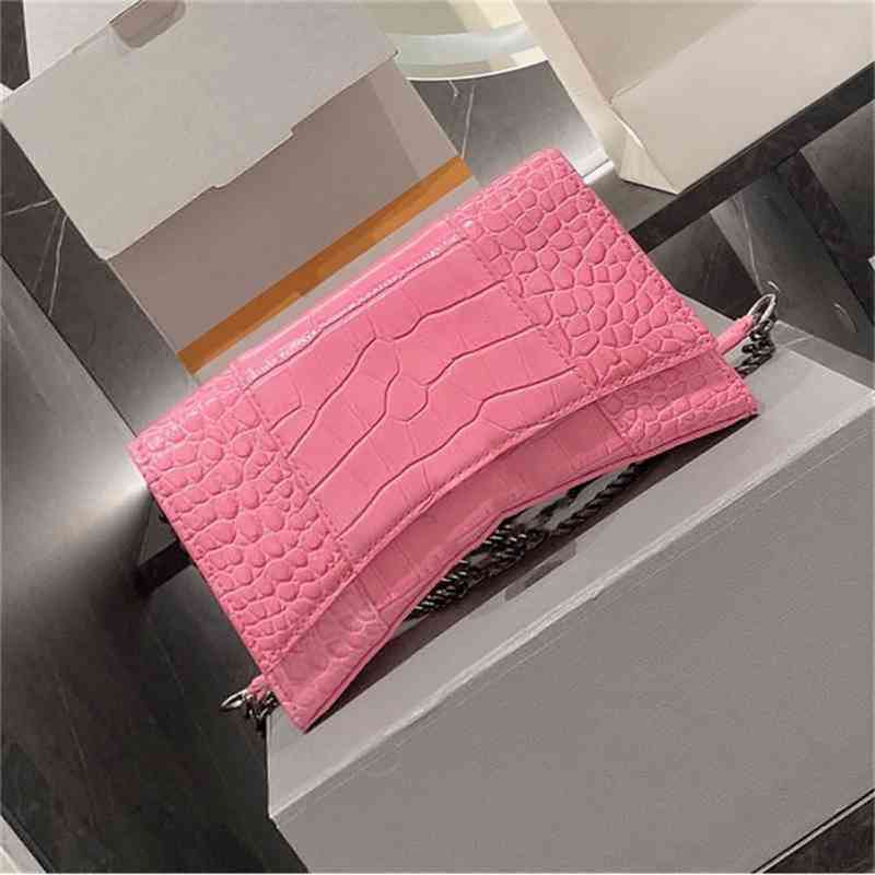 Designer Fashion Ltaly Handbags Balencaigabag 2022 Ins Hourglass Bag Winter Fluffy Top Quality Black Small Handle Purse QK90, I need see other products
Designer Fashion Ltaly Handbags Balencaigabag 2022 Ins Hourglass Bag Winter Fluffy Top Quality Black Small Handle Purse QK90, I need see other products