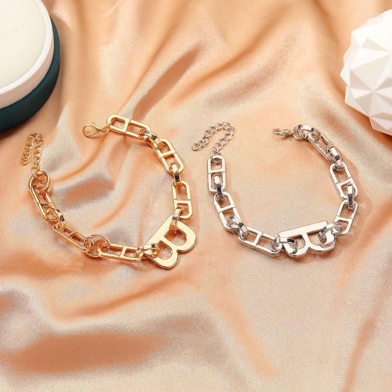 Link Chain 2022 Brand Thick Letter B Pendant Bracelets Bangles For Women Minimalist Chunky Bracelet On Hand Gold Color Punk Style Gift Fawn2
Link Chain 2022 Brand Thick Letter B Pendant Bracelets Bangles For Women Minimalist Chunky Bracelet On Hand Gold Color Punk Style Gift Fawn2