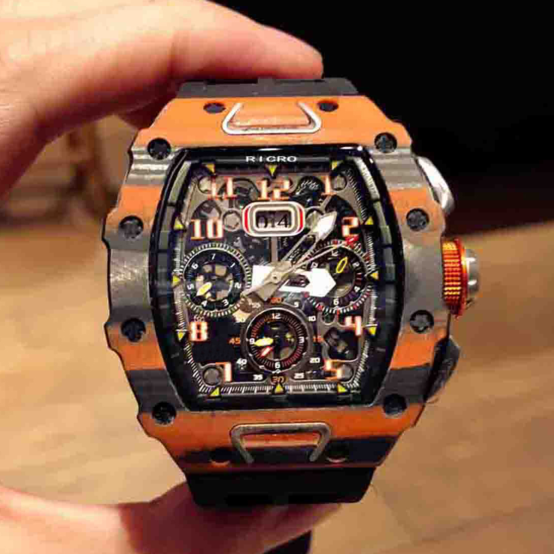 Men's watch, master carbon fiber and steel case, mechanical automatic, butterfly buckle, rubber, black strap, hollow movement RICRO
Men's watch, master carbon fiber and steel case, mechanical automatic, butterfly buckle, rubber, black strap, hollow movement RICRO
