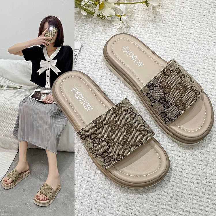 New Sandals Designers women sandals fashion slippers Scuffs flat bottom summer beach shoes 35-40, Khaki
New Sandals Designers women sandals fashion slippers Scuffs flat bottom summer beach shoes 35-40, Khaki