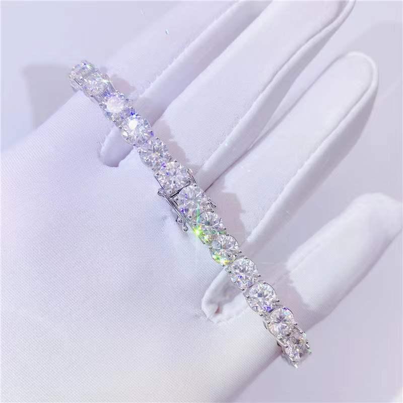 Charm Bracelets Hiphop 5MM D Color VVS1 Moissanite Tennis Chain Bracelet 925 Stering Silver Plated 18k Gold Pass Diamond BangleCharm CharmCh
Charm Bracelets Hiphop 5MM D Color VVS1 Moissanite Tennis Chain Bracelet 925 Stering Silver Plated 18k Gold Pass Diamond BangleCharm CharmCh