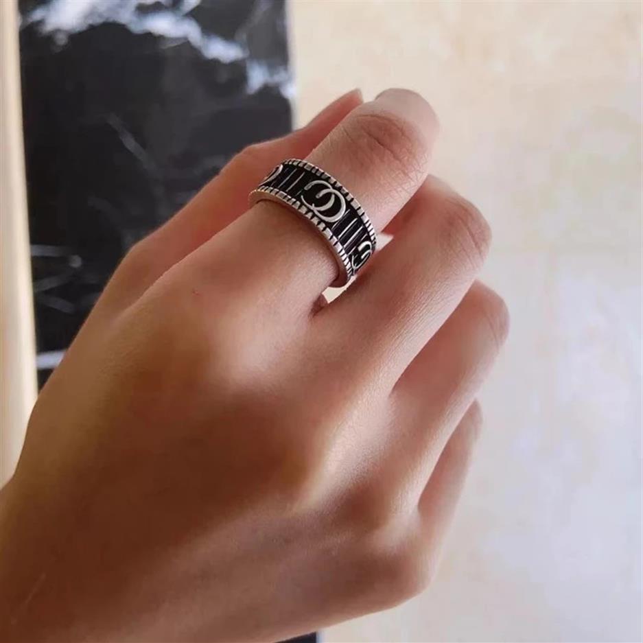 High-end fashion retro double G couple ring 11 letter G ring personality hip hop rock holiday gift with logos1882
High-end fashion retro double G couple ring 11 letter G ring personality hip hop rock holiday gift with logos1882
