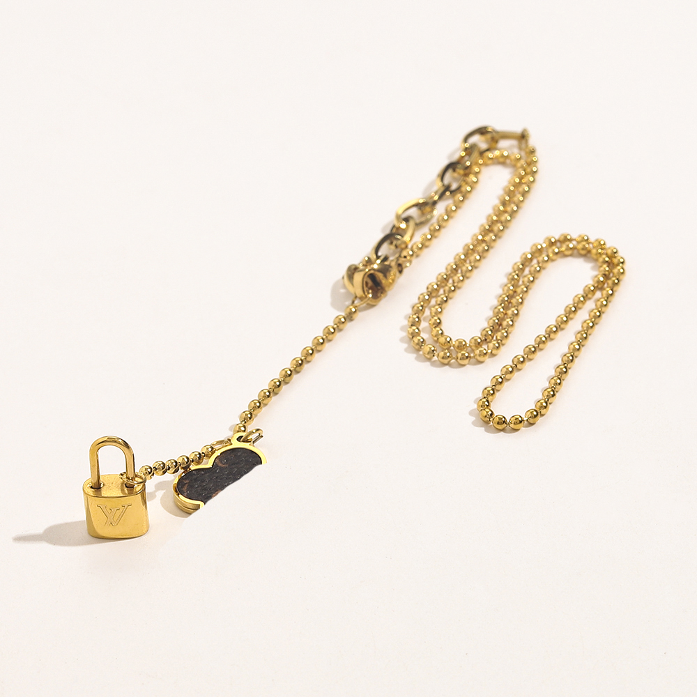 Fashion Womens Design Necklace Faux Leather 18K Gold Plated Stainless Steel Necklaces Choker Chain Flower Letter Lock Pendant Wedding Jewelry ZG1407
Fashion Womens Design Necklace Faux Leather 18K Gold Plated Stainless Steel Necklaces Choker Chain Flower Letter Lock Pendant Wedding Jewelry ZG1407
