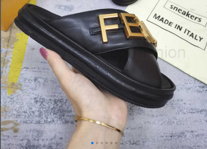 2022 Fashion Women Men Sandal Luxury Designer Lady Gentlemen Colorful Canvas Letter Anatomic Leather slide 6 style Model 35-42, Color 1
2022 Fashion Women Men Sandal Luxury Designer Lady Gentlemen Colorful Canvas Letter Anatomic Leather slide 6 style Model 35-42, Color 1