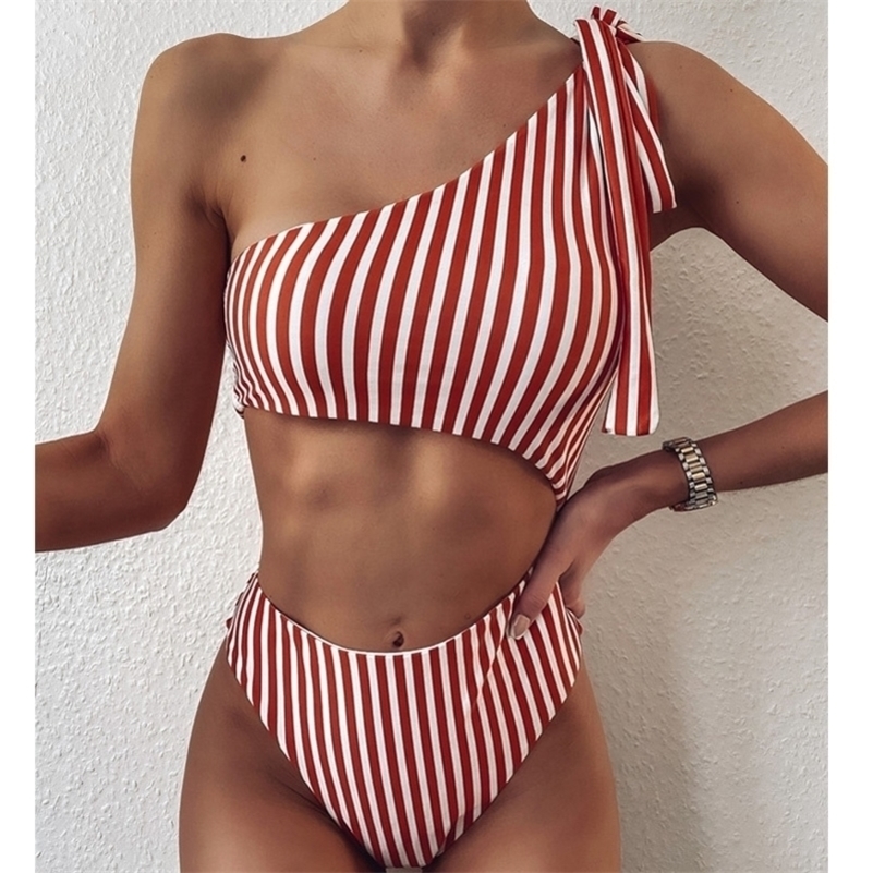 Vigorashely Sexy Hollow Out Swimwear Women Vintage Swimsuit Female One Shoulder Monokini Bathing Suit Swim Wear Y200824, Blue swimsuit
Vigorashely Sexy Hollow Out Swimwear Women Vintage Swimsuit Female One Shoulder Monokini Bathing Suit Swim Wear Y200824, Blue swimsuit